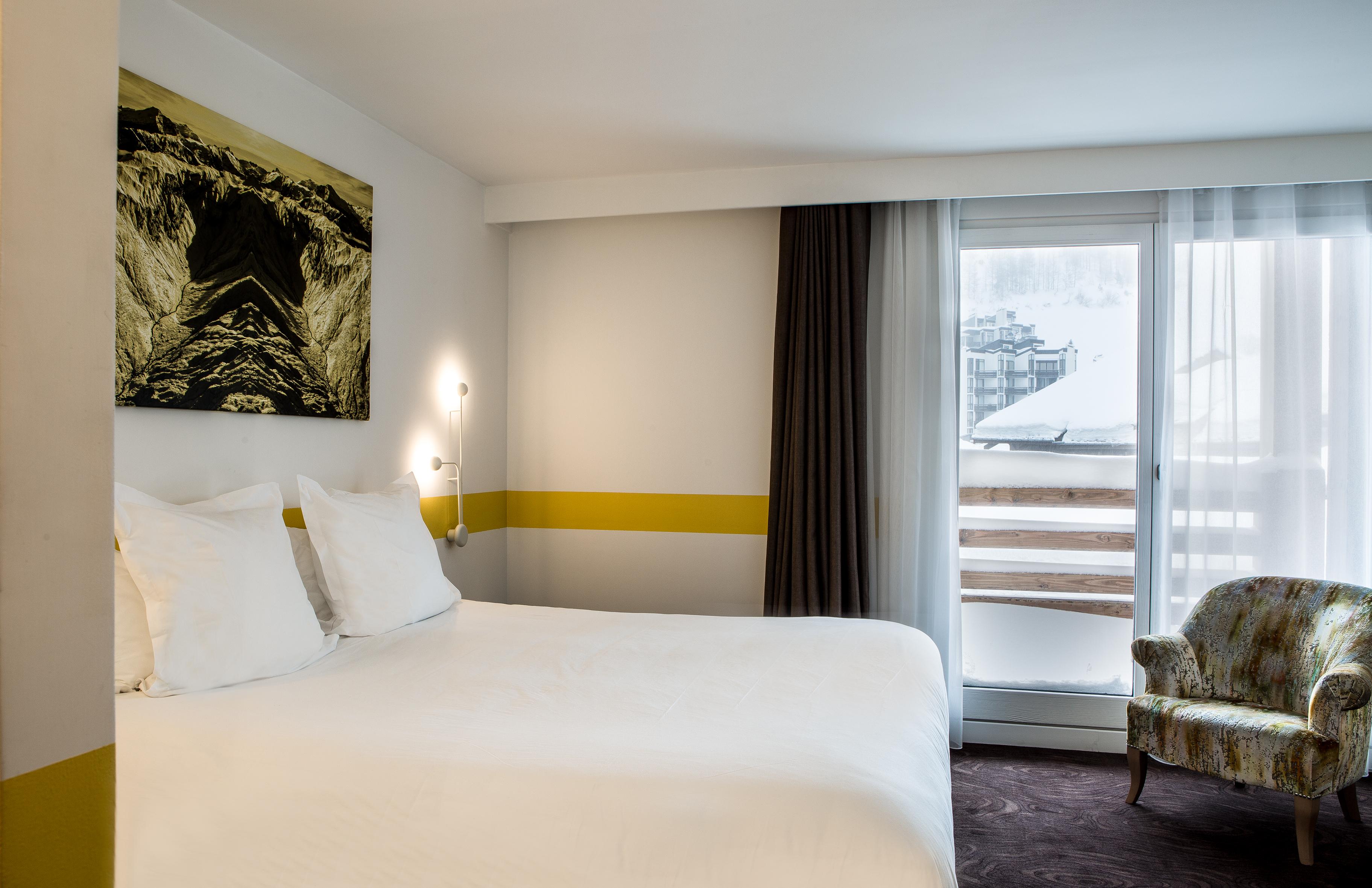 ホテル オーメルン Val-dʼIsère エクステリア 写真