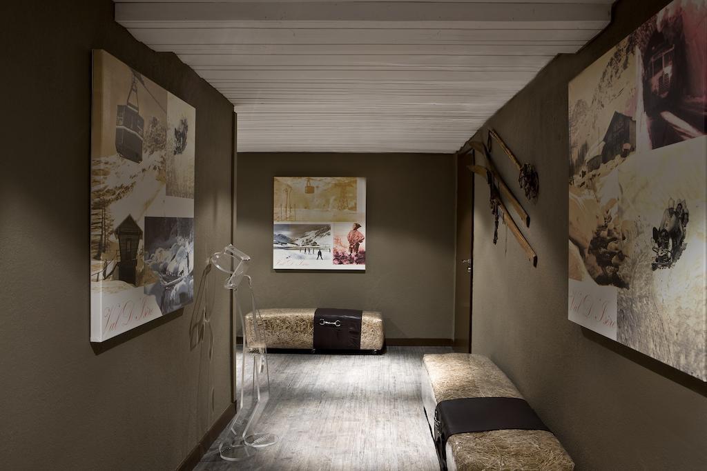 ホテル オーメルン Val-dʼIsère エクステリア 写真