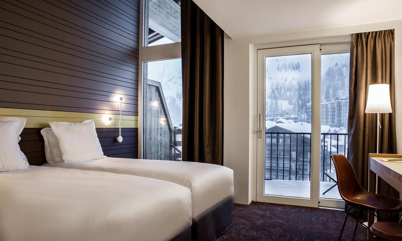ホテル オーメルン Val-dʼIsère エクステリア 写真