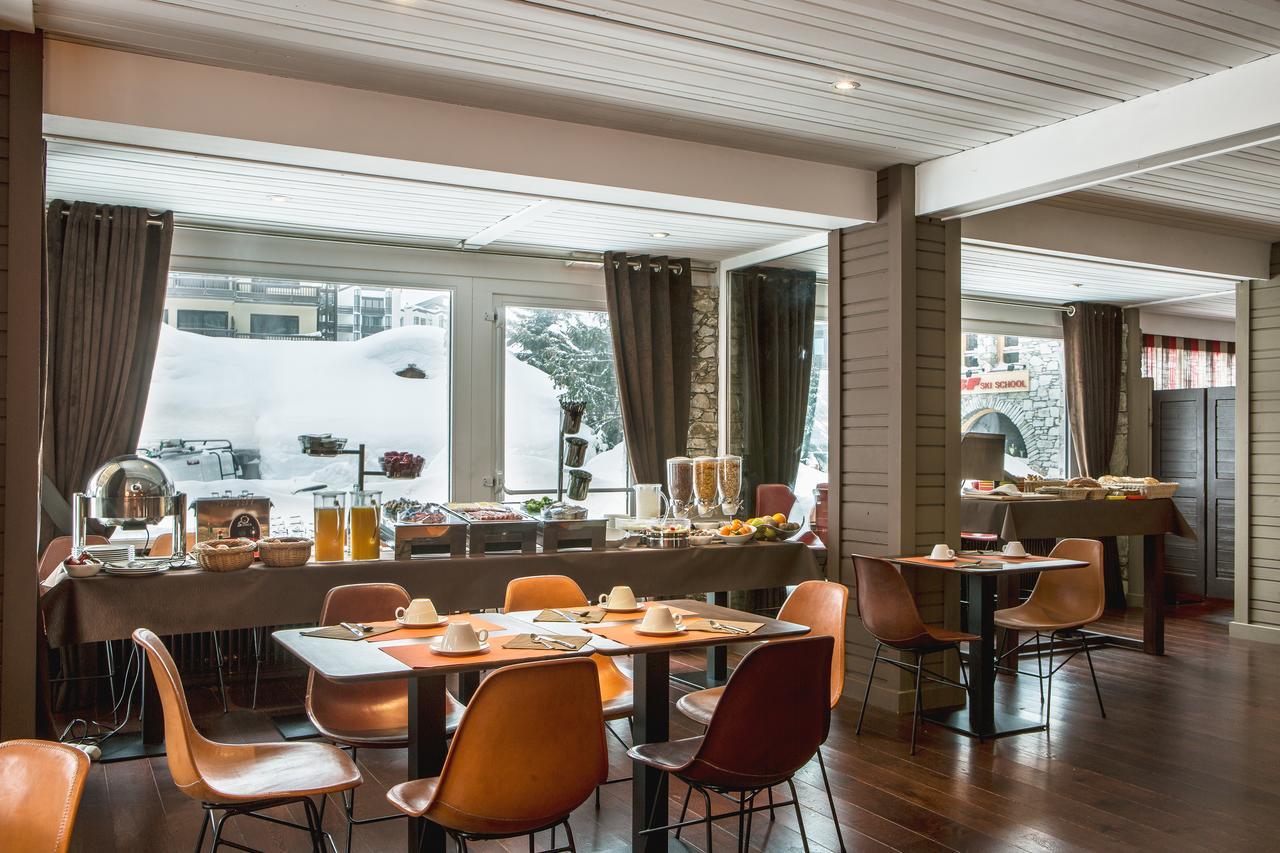 ホテル オーメルン Val-dʼIsère 部屋 写真